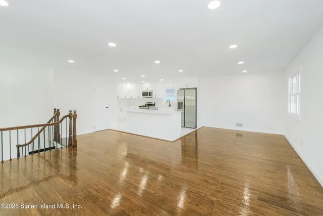 $879,000 | 43 Country Woods Lane | Great Kills