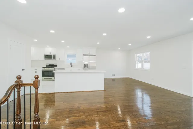 $879,000 | 43 Country Woods Lane | Great Kills