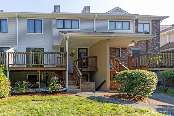 $335,000 | 3 Dutton Pl Way, Unit 3, Glastonbury, CT 06033