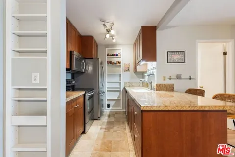 $617,000 | 7765 West 91st Street, Unit A2117, Playa del Rey, CA 90293