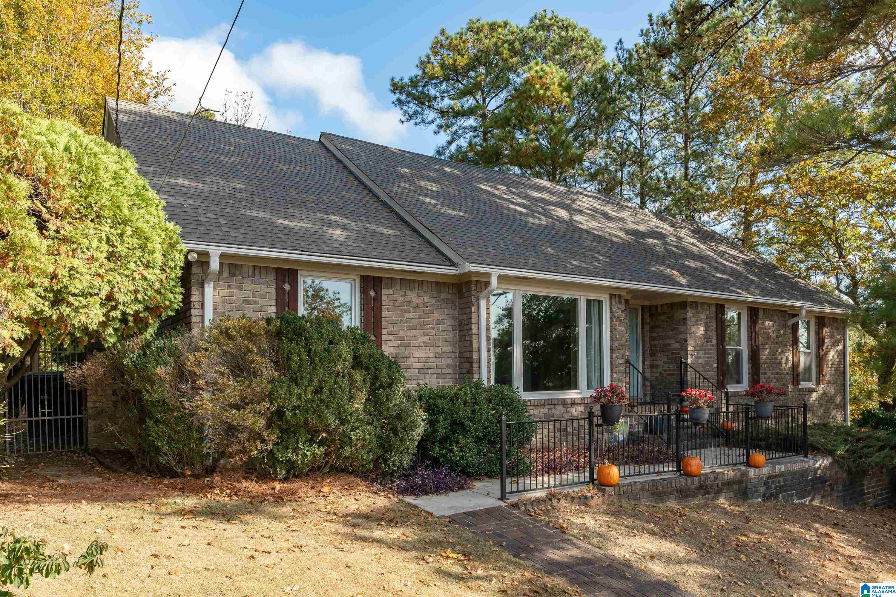 5828 Southcrest Road Birmingham, AL 35213 - Photo 1 of 51