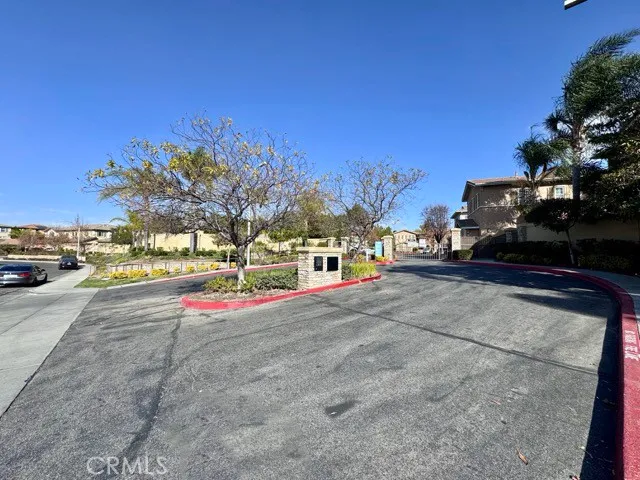 $399,500 | 26314 Arboretum Way, Unit 3804, Murrieta, CA 92563