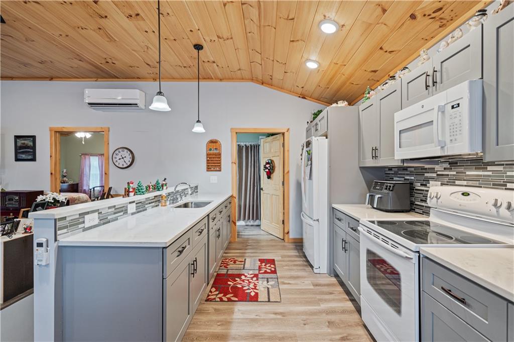 8257 Mentor Road Elizabeth, PA 15037 - Photo 14 of 34 Gallery Image 14