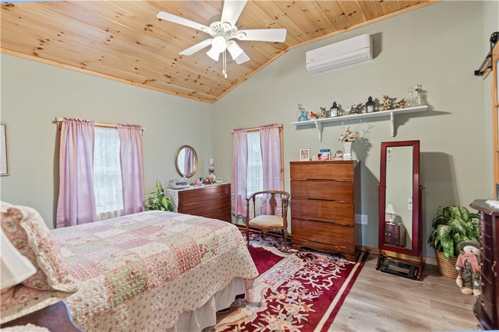 8257 Mentor Road Elizabeth, PA 15037 - Photo 20 of 34 Gallery Image 20