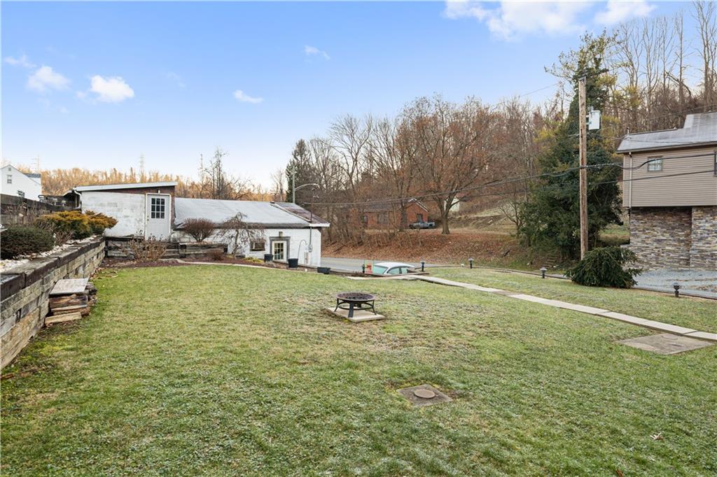 8257 Mentor Road Elizabeth, PA 15037 - Photo 4 of 34 Gallery Image 4