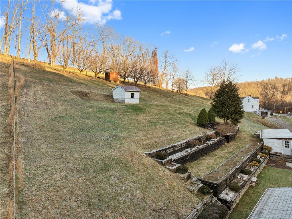 8257 Mentor Road Elizabeth, PA 15037 - Photo 6 of 34 Gallery Image 6