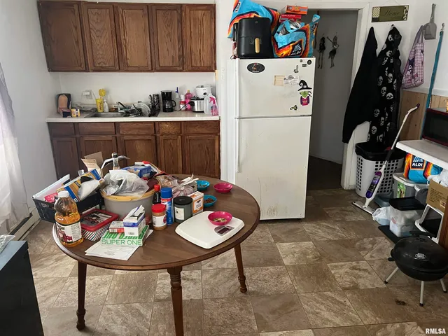 $275,000 | 201 11th Avenue, Fulton, IL 61252