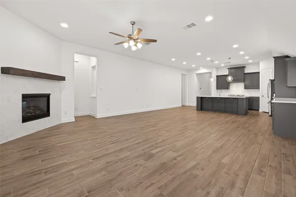 $3,600 | 1132 Beals Crk Street, Conroe, TX 77304