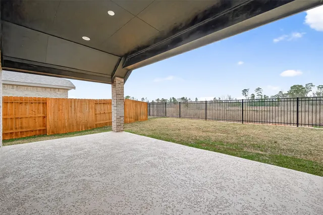 $3,700 | 1132 Beals Crk Street, Conroe, TX 77304