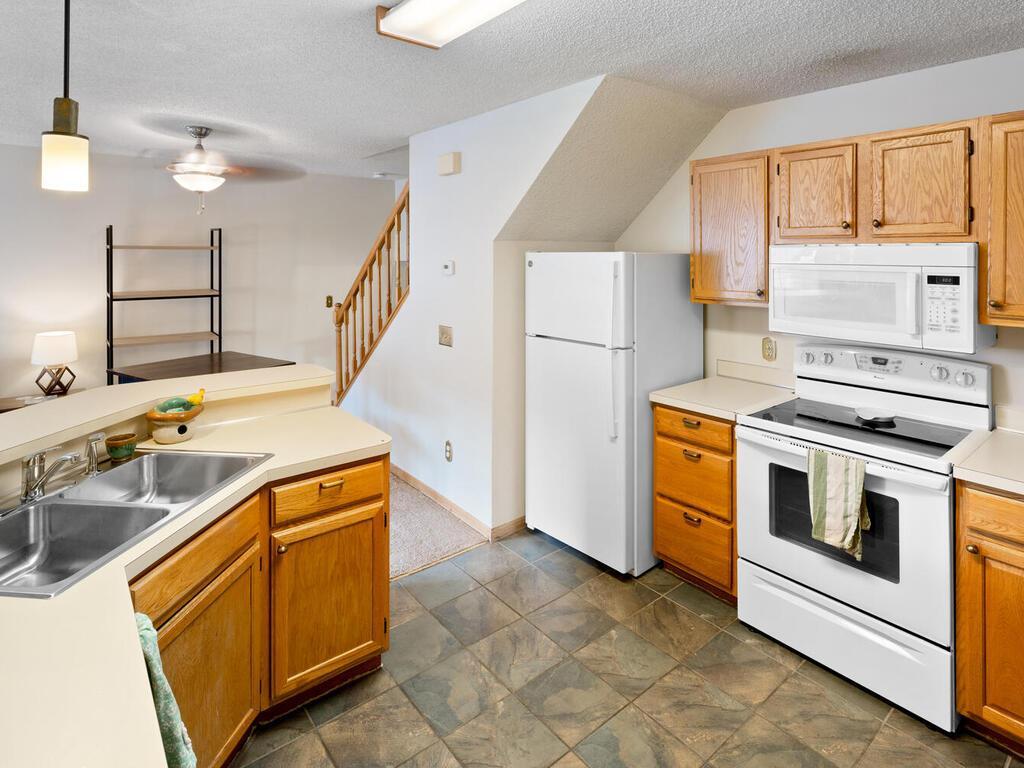 12922 Echo Lane Apple Valley, MN 55124 - Photo 8 of 16