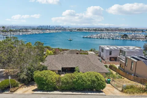 $5,499,900 | 827 Rosecrans Street, San Diego, CA 92106
