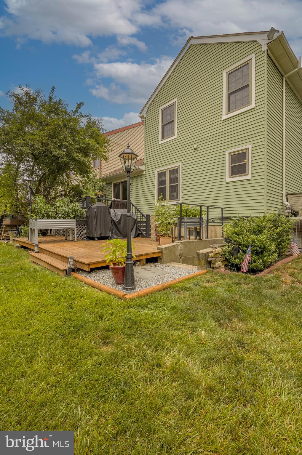 102 Rutledge Court North Wales, PA 19454 - Photo 24 of 30 Back Deck