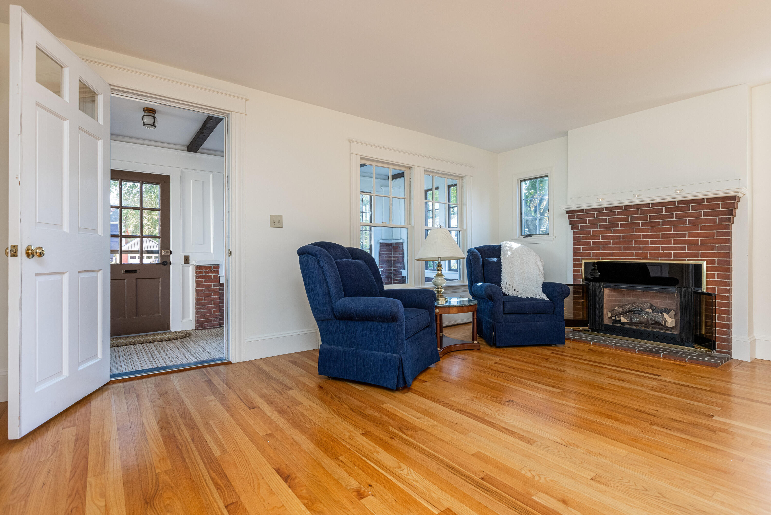 40 Haven Road South Portland, ME 04106 - Photo 10 of 25 Living Room-009-059-4200x2805