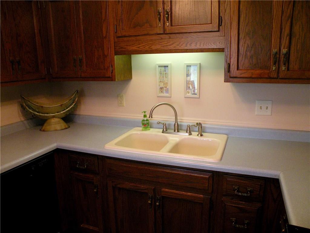 194 Leaning Tree Road Greenwood, IN 46142 - Photo 12 of 24 Gallery Image 12