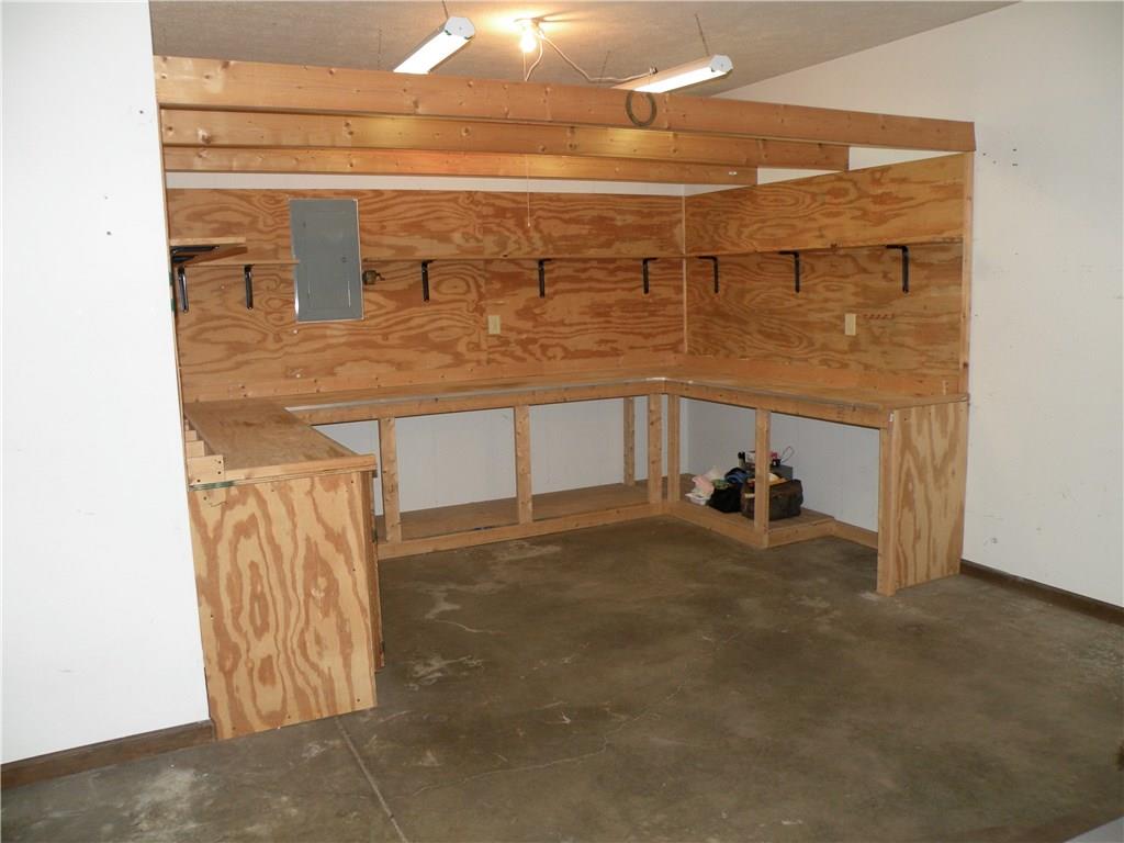 194 Leaning Tree Road Greenwood, IN 46142 - Photo 20 of 24 Gallery Image 20