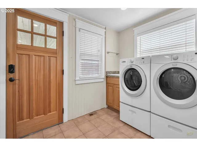 $749,997 | 34418 Berg Road, Warren, OR 97053