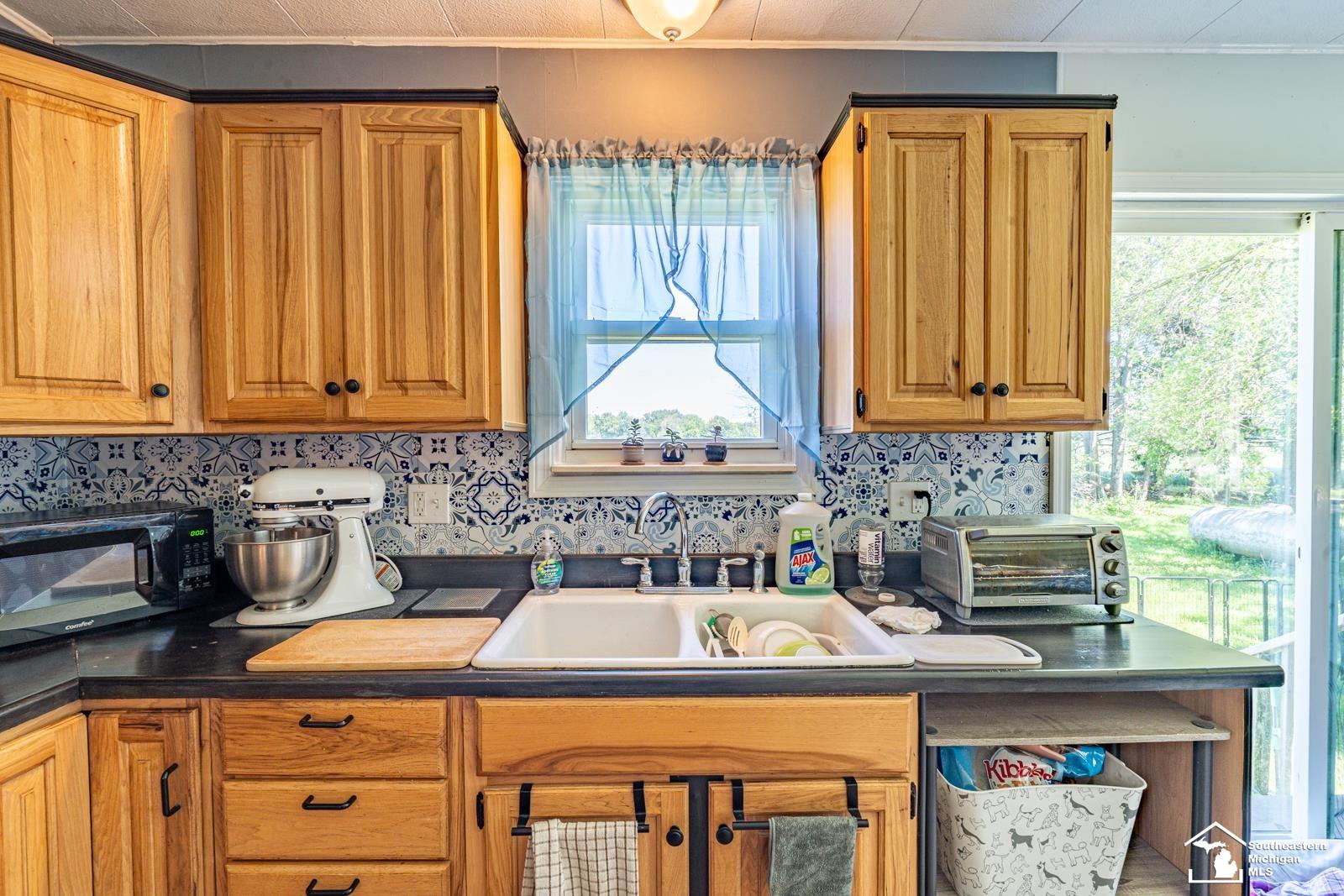 16788 Ida West Road Petersburg, MI 49270 - Photo 12 of 28