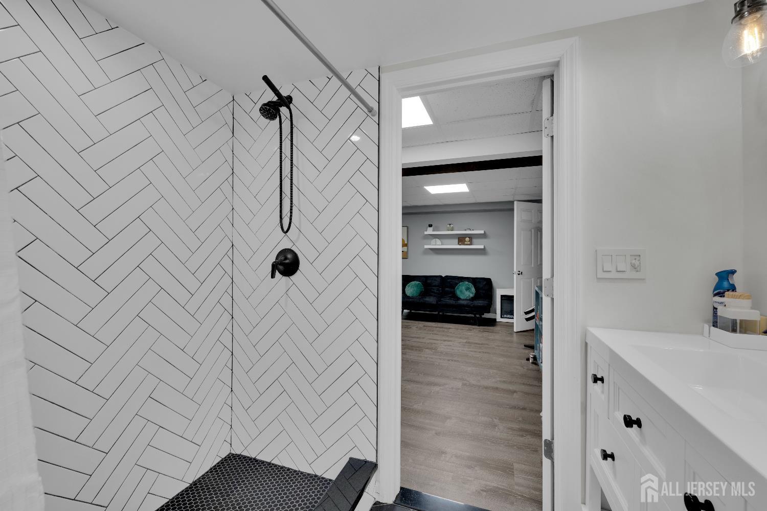 369 Union Avenue Middlesex, NJ 08846 - Photo 27 of 40