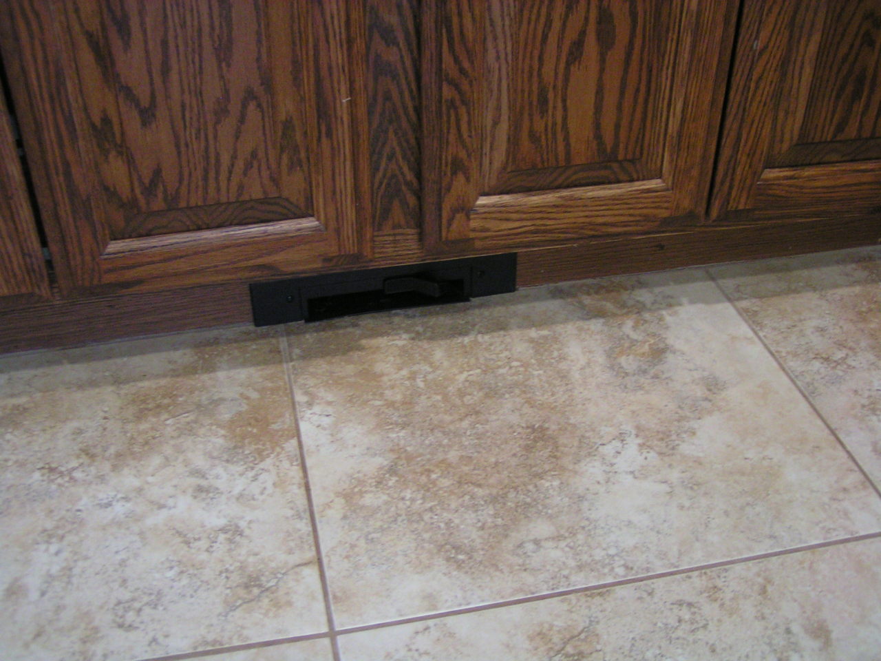 9581 Logan Road Palo Cedro, CA 96073 - Photo 20 of 21 Central Vac Toe Kick