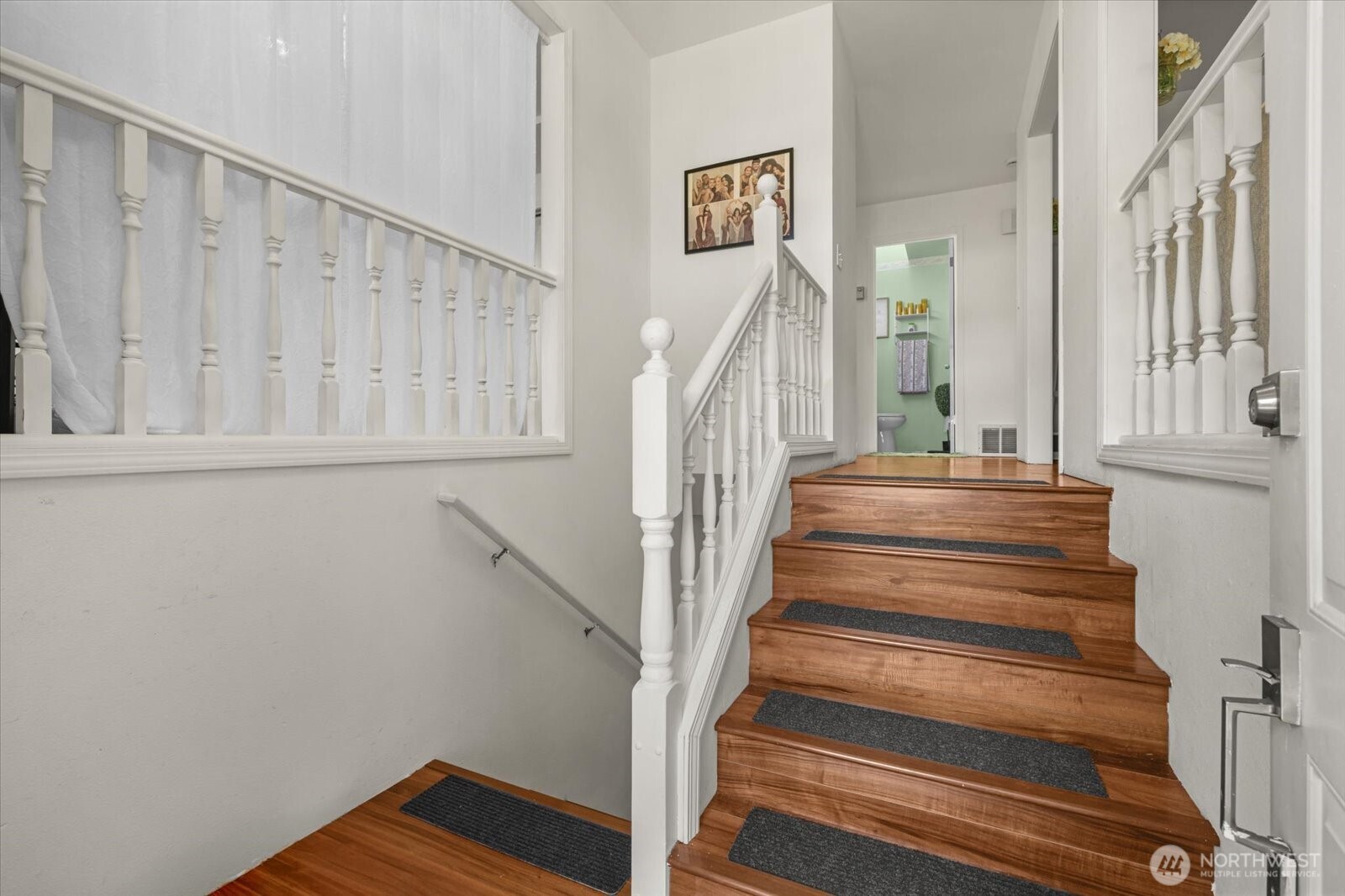 1908 Oak Road Lynnwood, WA 98087 - Photo 4 of 40 Gallery Image 4