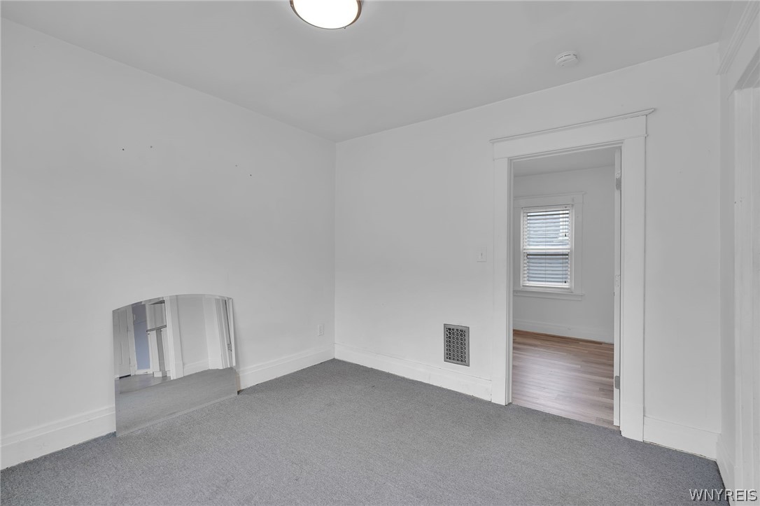 239 Roesch Avenue Buffalo, NY 14207 - Photo 32 of 45