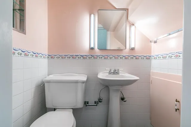 a bathroom with a bathtub
