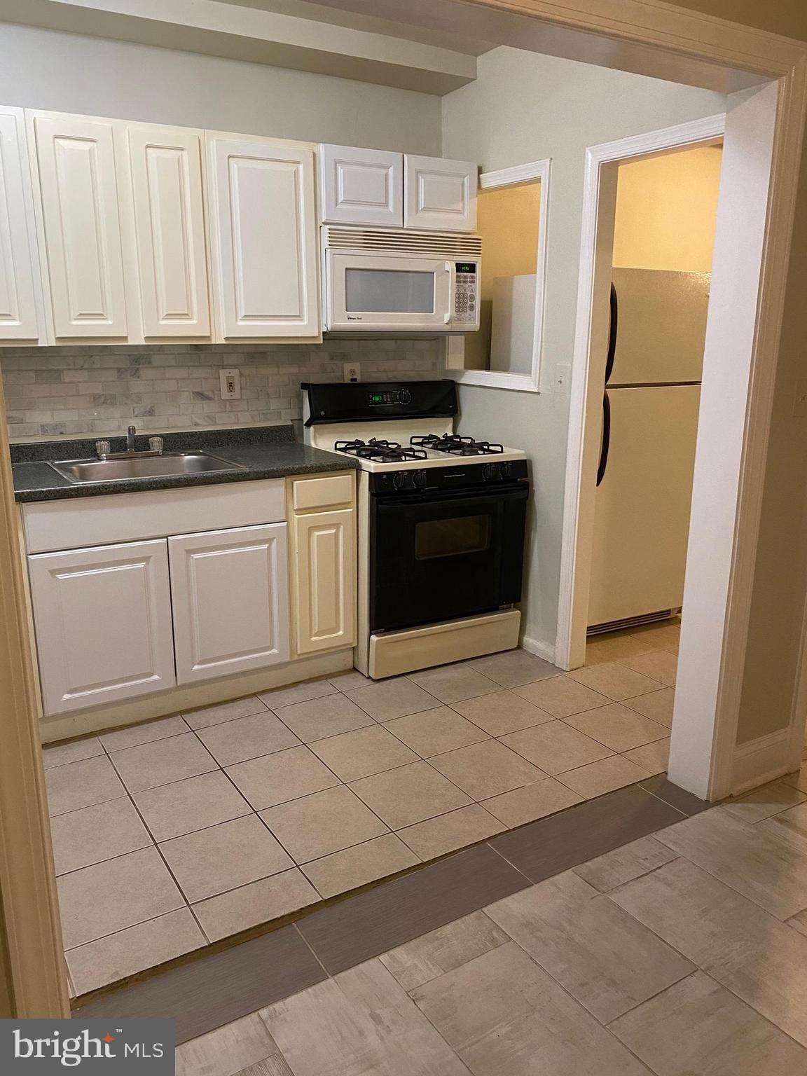 1235 Holbrook Terrace Northeast Washington, DC 20002 - Photo 8 of 14