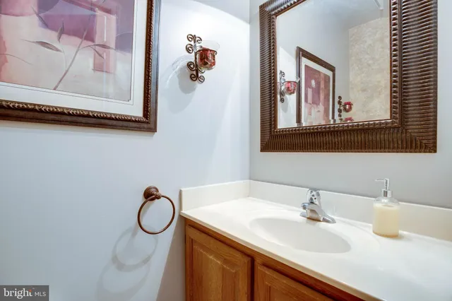 $2,900 | 6808 Compton Valley Place, Centreville, VA 20121