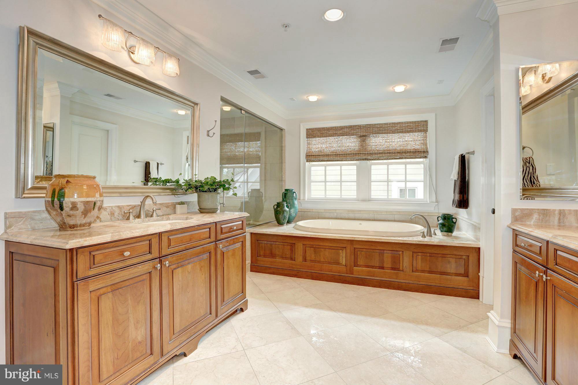7105 Denton Road Bethesda, MD 20814 - Photo 17 of 30 First Upper Level - Master Bath