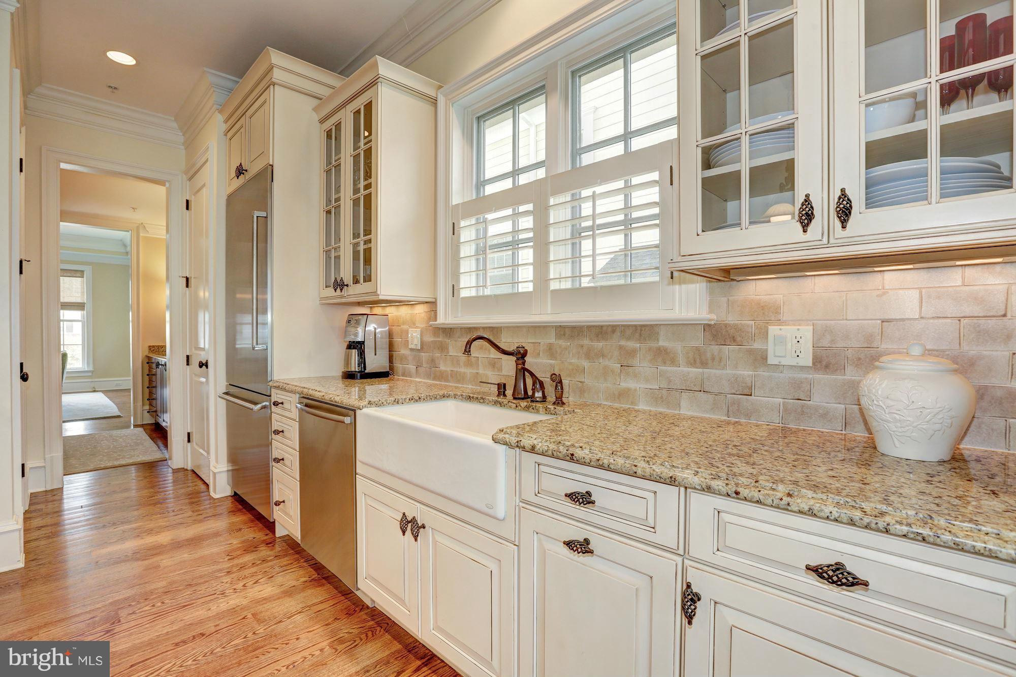 7105 Denton Road Bethesda, MD 20814 - Photo 9 of 30 Main Level - Gourmet Kitchen w/ Butler's Pantry