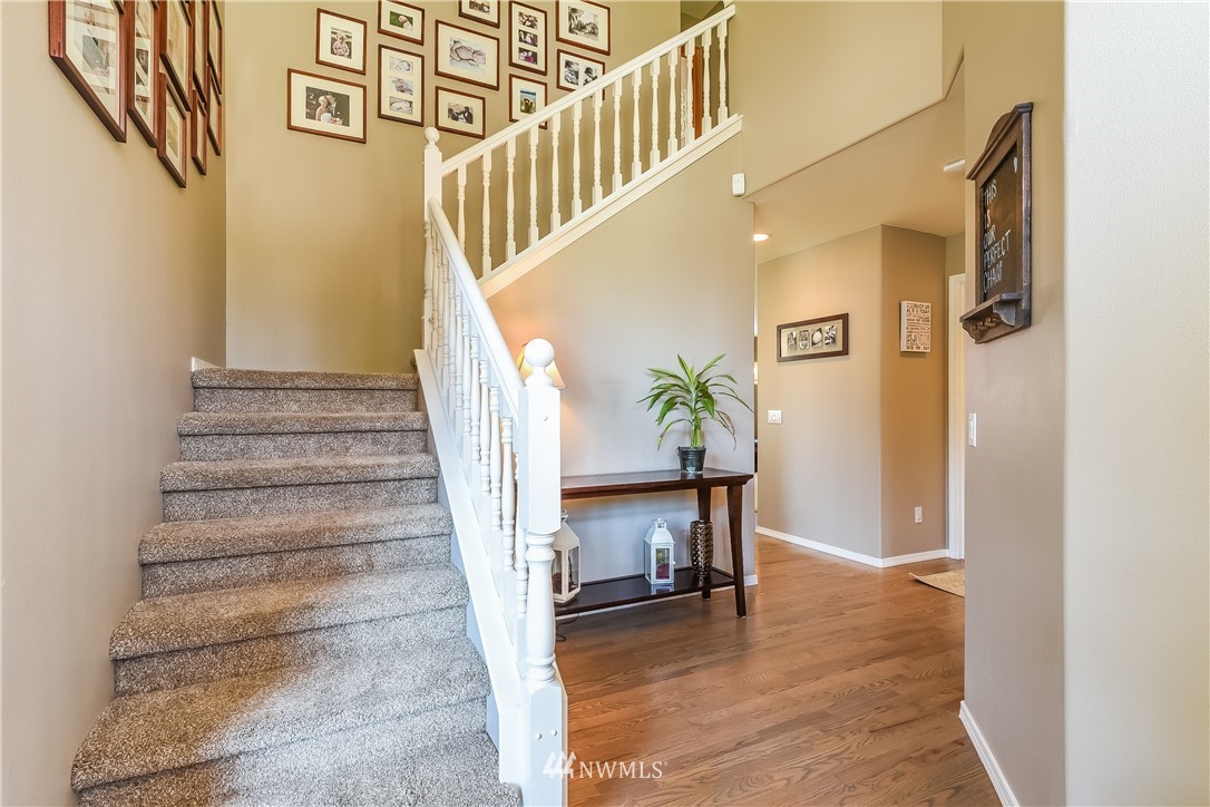 1833 243rd Street Southwest Bothell, WA 98021 - Photo 2 of 19