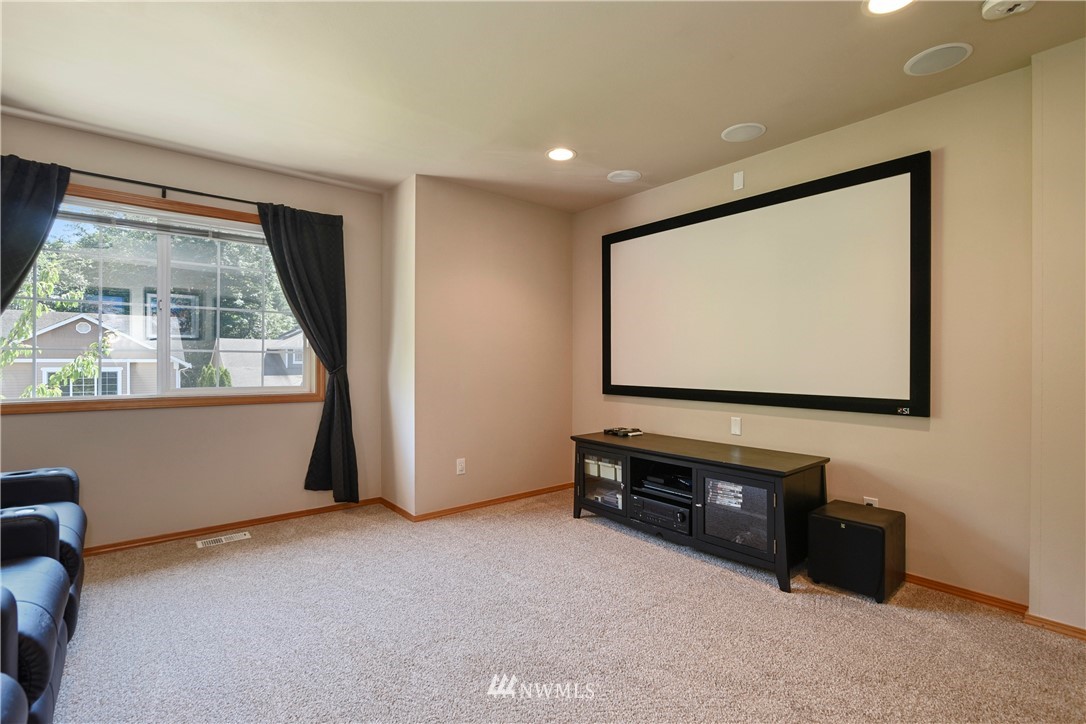 1833 243rd Street Southwest Bothell, WA 98021 - Photo 14 of 19