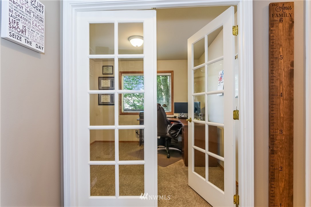 1833 243rd Street Southwest Bothell, WA 98021 - Photo 17 of 19