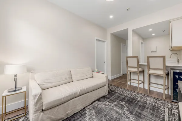 $535,000 | 235 Sunrise Avenue, Unit 2211, Palm Beach, FL 33480
