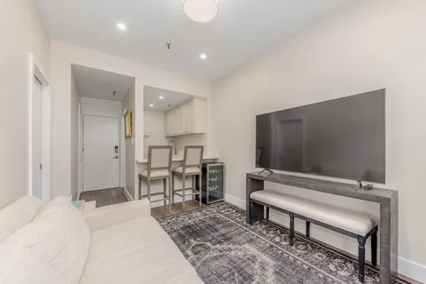 $535,000 | 235 Sunrise Avenue, Unit 2211, Palm Beach, FL 33480