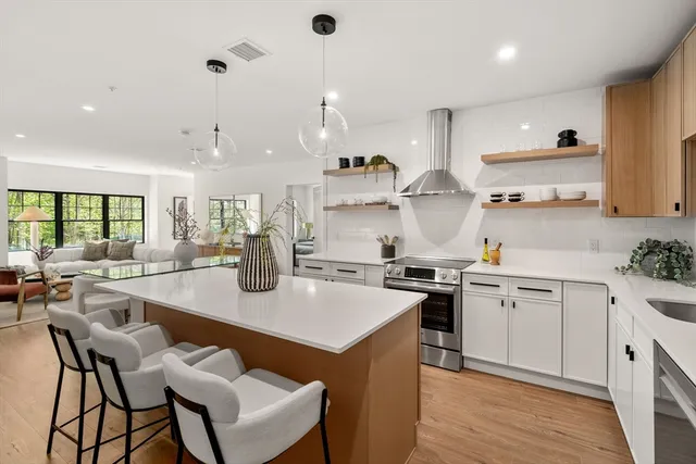 $755,900 | 20 Audubon Way, Unit 201, Canton, MA 02021