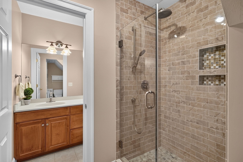 22 Rhodes Drive Wrentham, MA 02093 - Photo 25 of 42