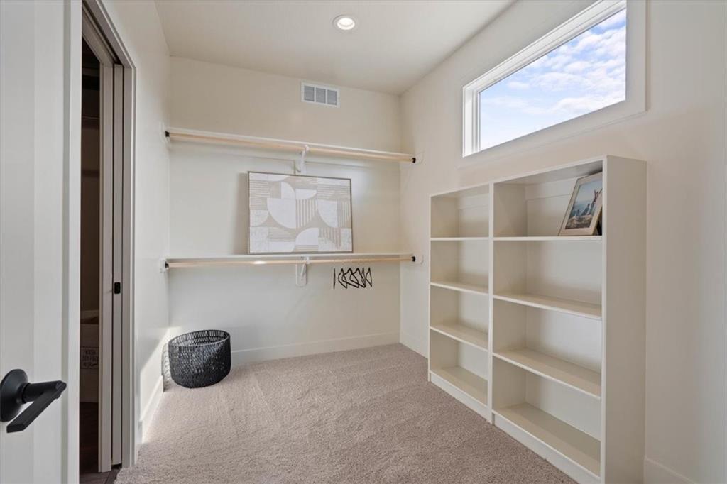 11546 South Olathe Vw Road Olathe, KS 66061 - Photo 15 of 33