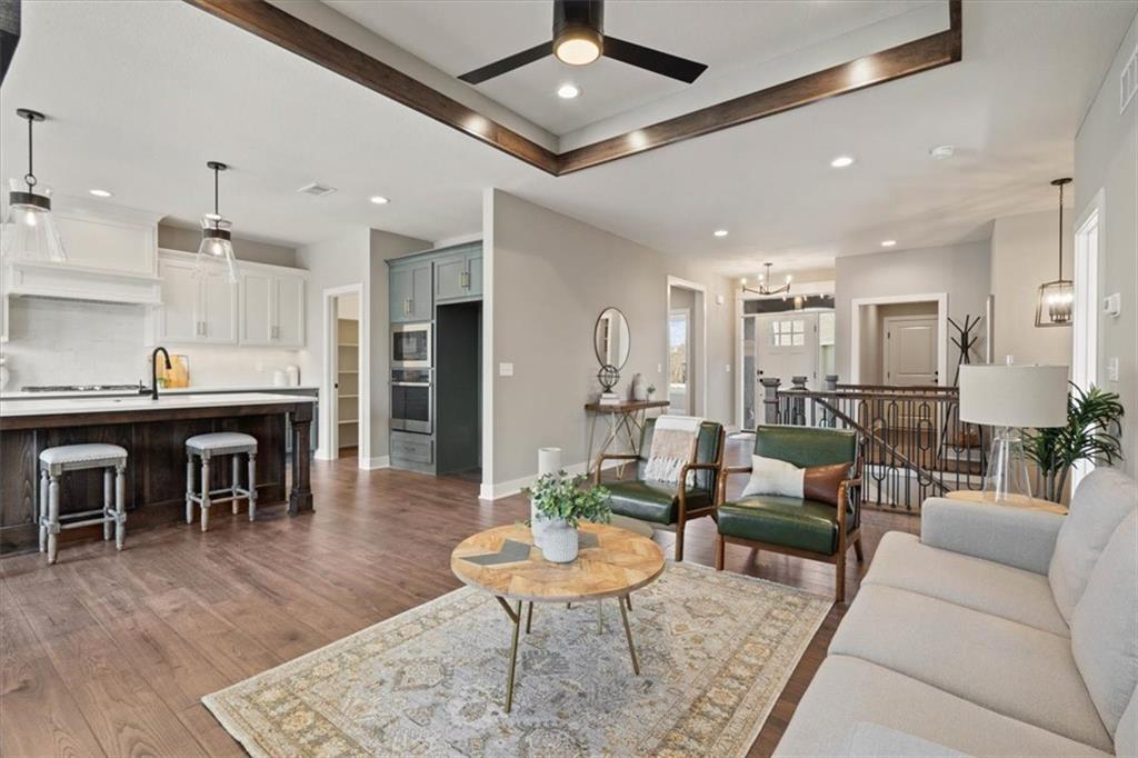 11546 South Olathe Vw Road Olathe, KS 66061 - Photo 25 of 33