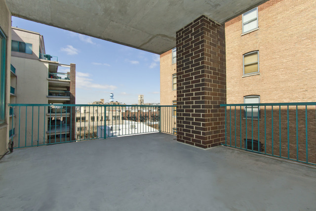 910 West Madison Street, Unit 609 Chicago, IL 60607 - Photo 9 of 12 a view of terrace with city view