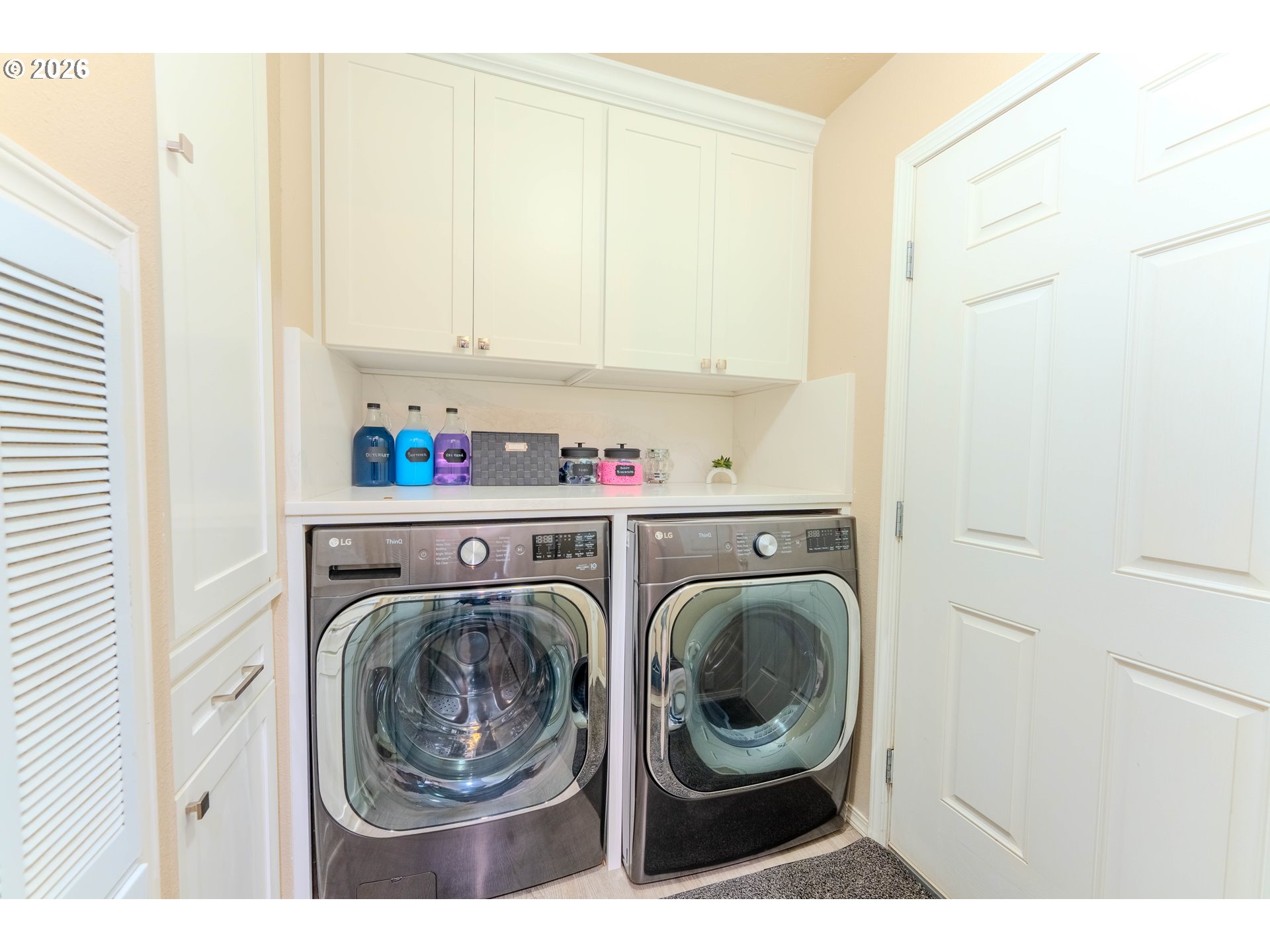 4364 Bren Loop Northeast, Unit 95 Salem, OR 97305 - Photo 27 of 34 a utility room with dryer and washer