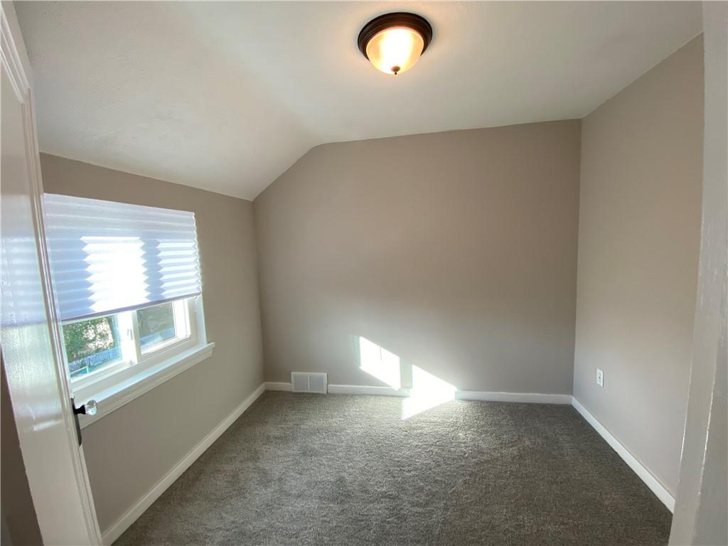 3020 Willett Road Pittsburgh, PA 15227 - Photo 15 of 25 Gallery Image 15