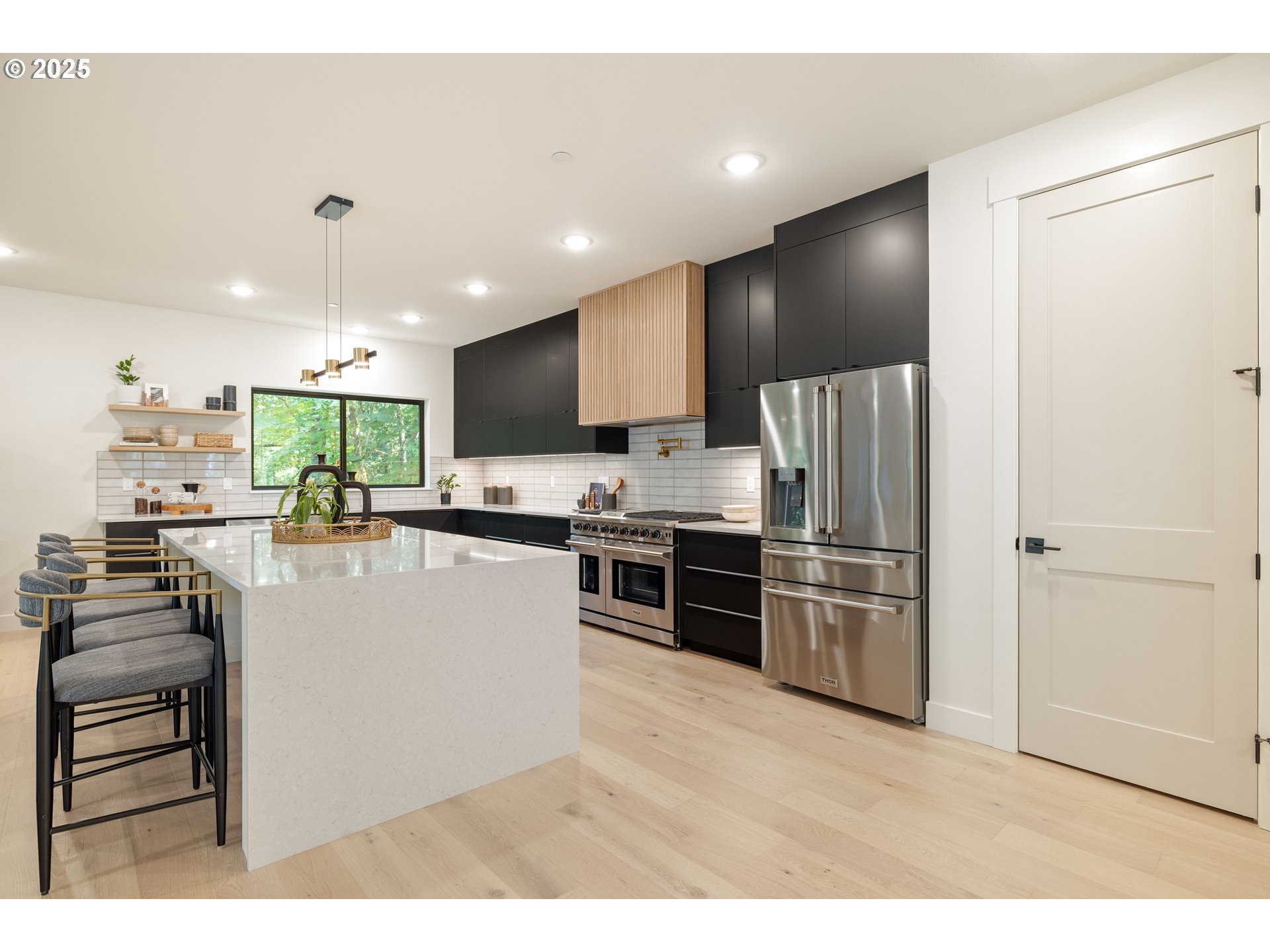 2475 Northwest Birkendene Street Portland, OR 97229 - Photo 7 of 37