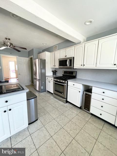 325 Harwicke Road Springfield, PA 19064 - Photo 11 of 50 Huge Kitchen