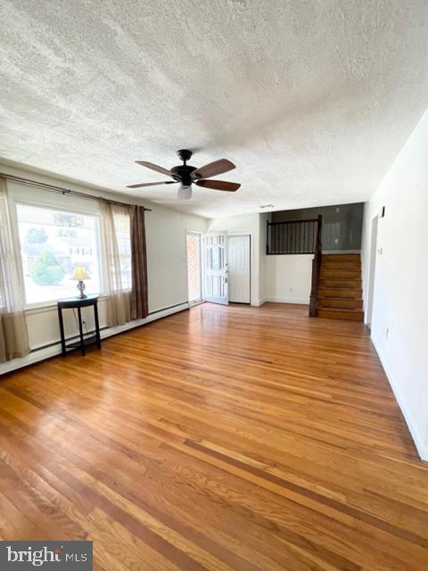 325 Harwicke Road Springfield, PA 19064 - Photo 4 of 50 Living Room