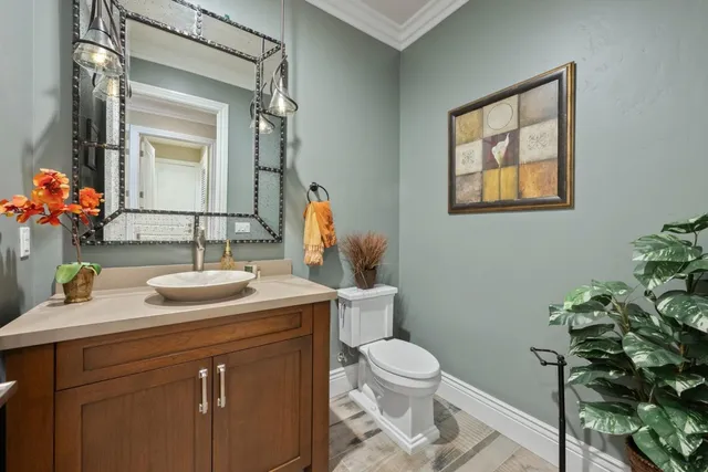 a view of entryway with a lot of stuff