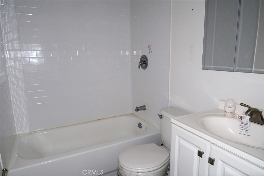 806 Walnut Street Corning, CA 96021 - Photo 4 of 42