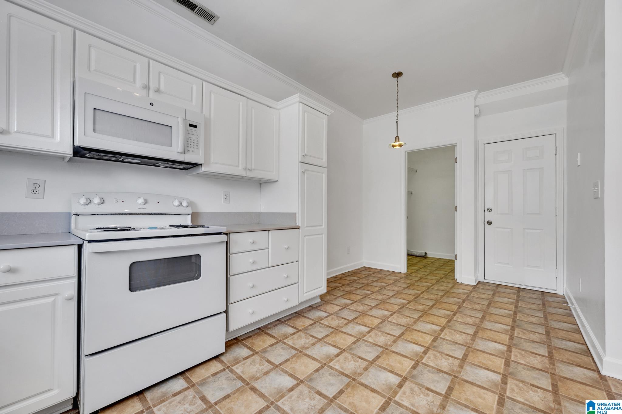 217 Ridge Park Circle Birmingham, AL 35216 - Photo 20 of 34
