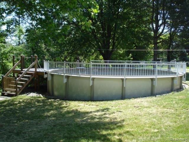 15720 17 Mile Road Clinton Township, MI 48038 - Photo 7 of 8 pool