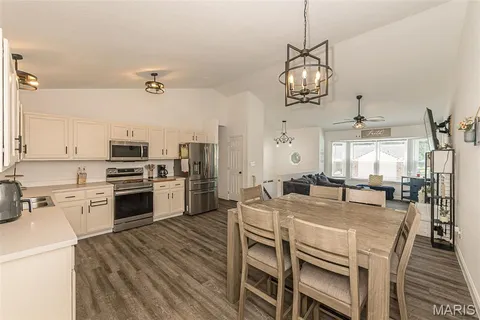 $295,000 | 6408 Flagstone Court, Imperial, MO 63052
